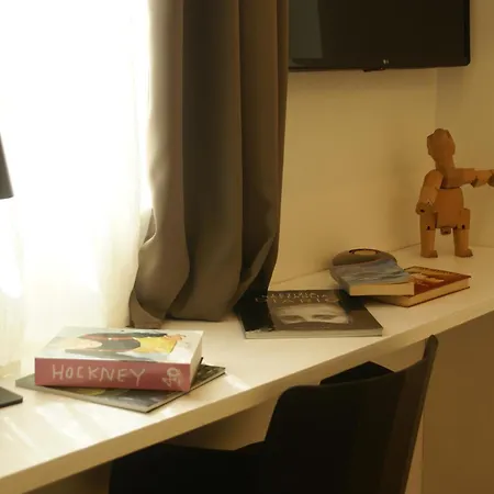 Fra Le Righe - Arte , Design E Interni Siciliani