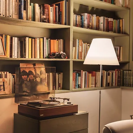 Fra Le Righe - Arte , Design E Interni Siciliani Bed & Breakfast Catania